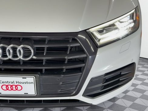 Used 2019 Audi Q5 2.0T Premium Plus w/ Premium Plus Package AWD/4WD image 12