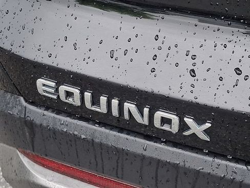 Used 2025 Chevrolet Equinox LT FWD image 21
