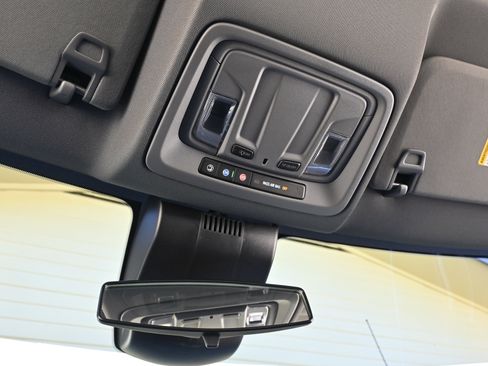 Used 2023 Chevrolet Silverado 1500 LT image 29