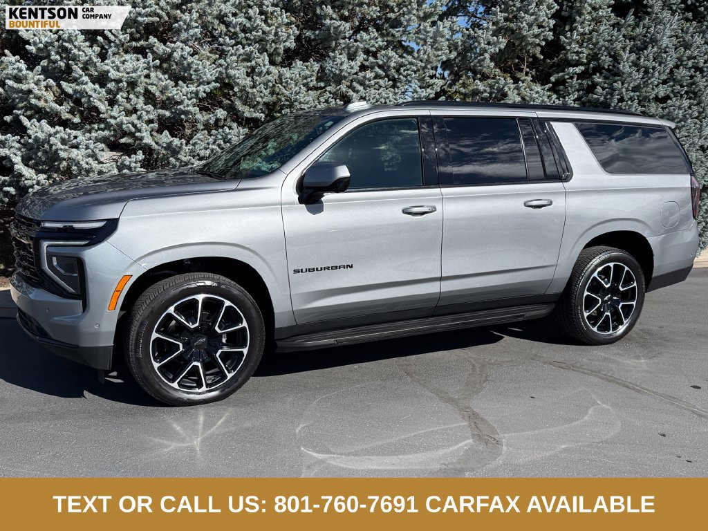 Used 2026 Chevrolet Suburban RST AWD/4WD image 1