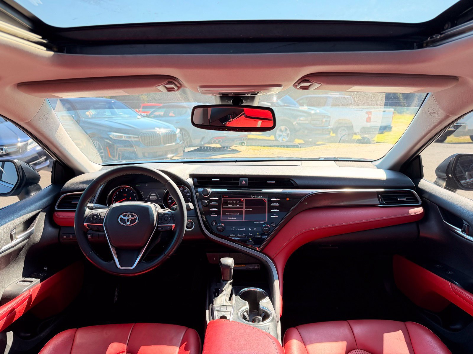 Used 2020 Toyota Camry XSE FWD image 33