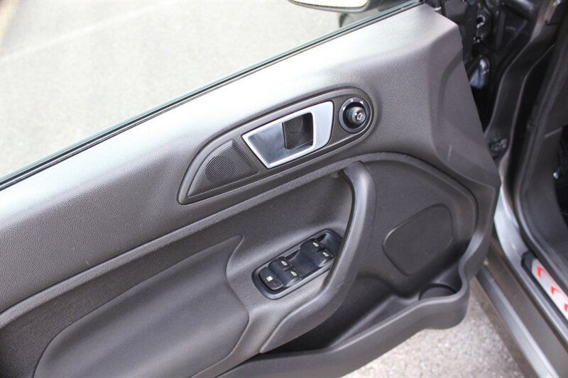 Used 2018 Ford Fiesta ST FWD image 11