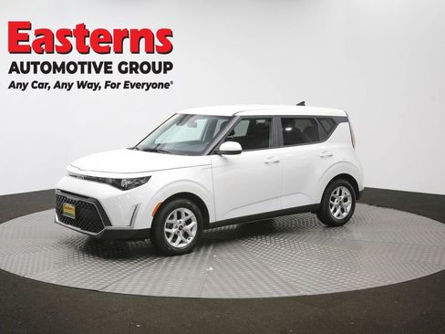 Used 2024 Kia Soul LX w/ Option Group 015 FWD image 54