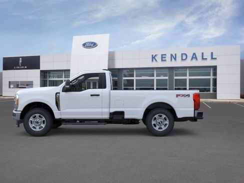 Used 2026 Ford F350 XLT w/ FX4 Off-Road Package AWD/4WD image 3