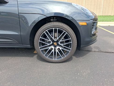 Certified 2026 Porsche Macan AWD/4WD image 7