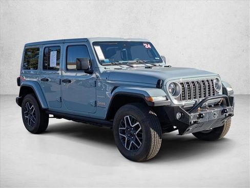 Used 2024 Jeep Wrangler Sahara w/ Technology Group image 3