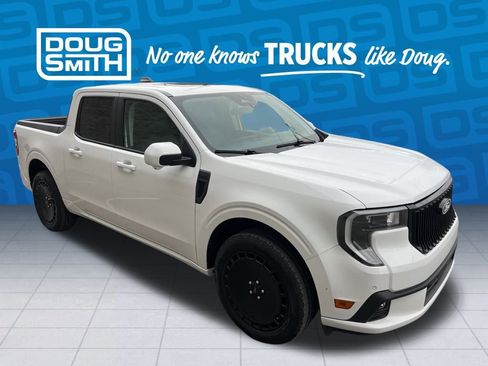 Used 2025 Ford Maverick Lobo image 7