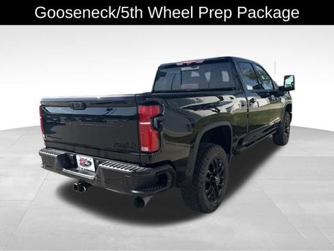 Used 2025 Chevrolet Silverado 3500 High Country w/ High Country Premium Package AWD/4WD image 8