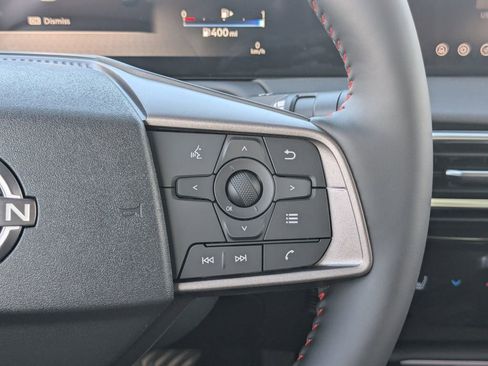 New 2026 Nissan Sentra SR w/ SR Premium Package FWD image 17