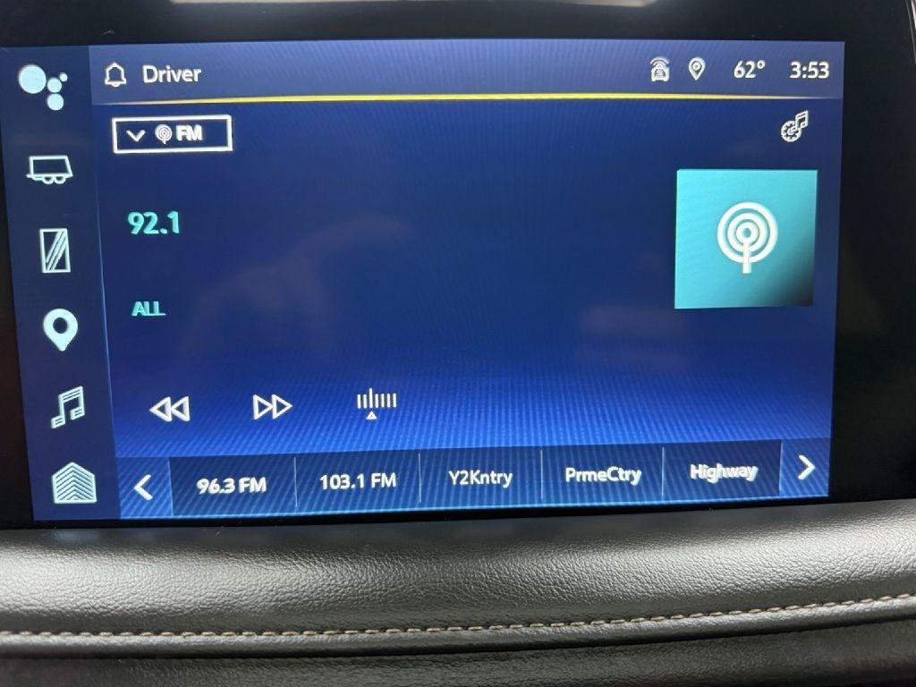 Used 2024 Chevrolet Tahoe High Country AWD/4WD image 17