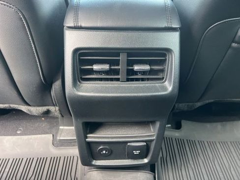 Used 2024 Ford Edge SEL w/ Convenience Package AWD/4WD image 20