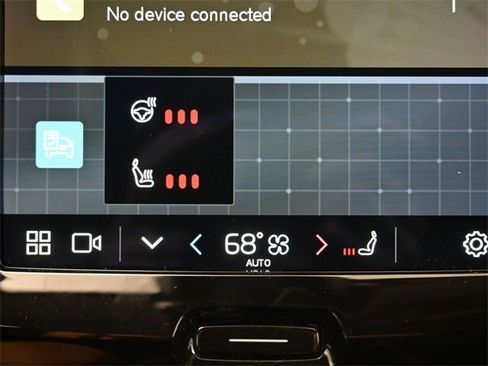 Used 2023 Volvo XC60 B5 Plus w/ Climate Package image 22