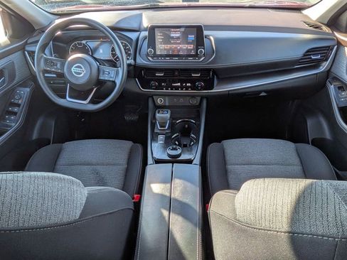 Used 2021 Nissan Rogue SV image 17