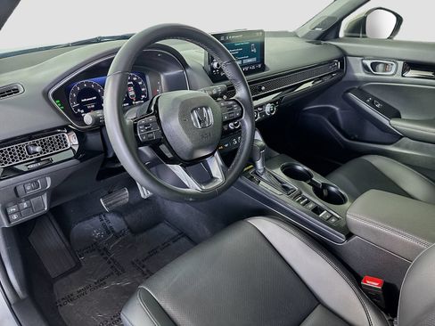 Used 2022 Honda Civic Sport Touring image 9