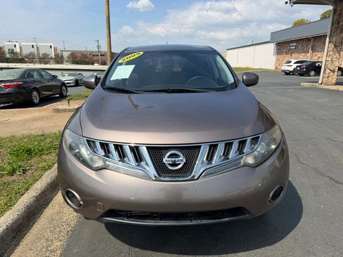 Used 2009 Nissan Murano S image 2