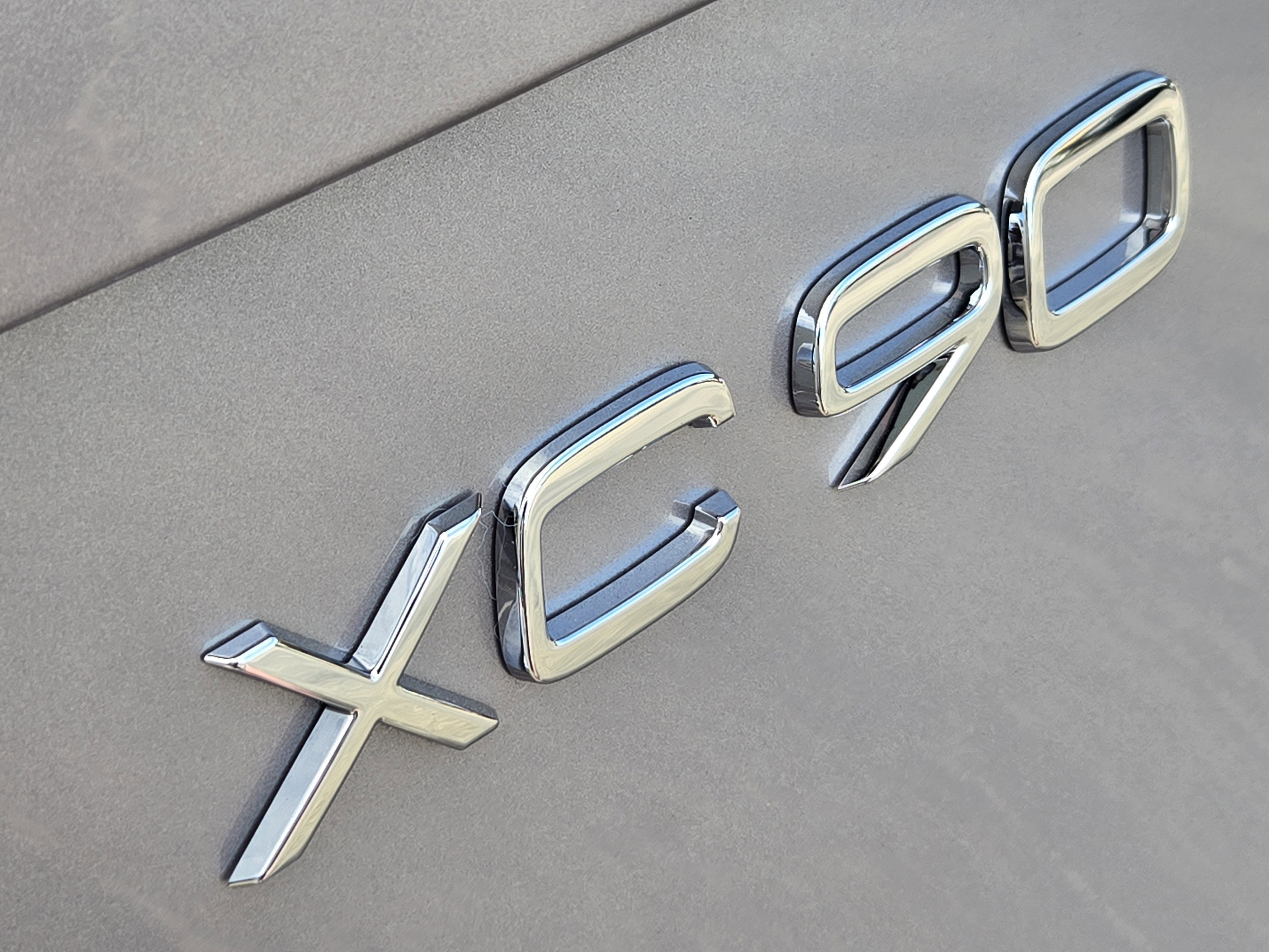 New 2026 Volvo XC90 T8 Plus w/ Protection Package Premier AWD/4WD image 31