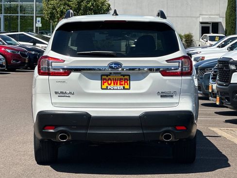 Used 2023 Subaru Ascent Touring AWD/4WD image 5