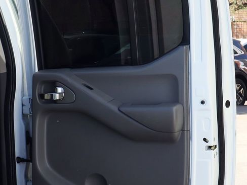 Used 2021 Nissan Frontier S image 26