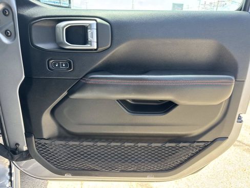 Used 2018 Jeep Wrangler Unlimited Rubicon AWD/4WD image 13