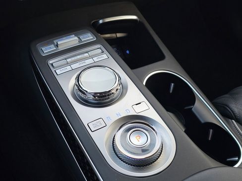 Certified 2025 Genesis GV70 3.5T Sport w/ Sport Prestige Package image 19