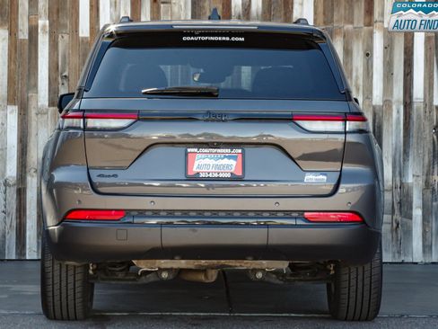 Used 2023 Jeep Grand Cherokee Altitude image 5