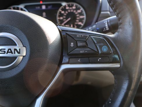 Used 2020 Nissan Altima 2.5 Platinum image 33