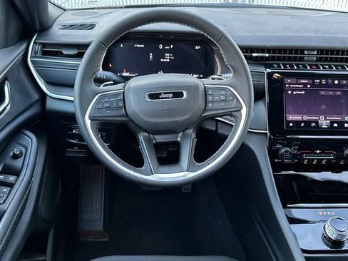 New 2025 Jeep Grand Cherokee Laredo X AWD/4WD image 15