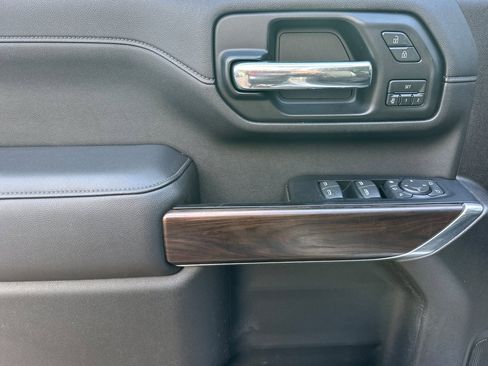 Used 2020 GMC Sierra 2500 SLT w/ SLT Premium Plus Package image 11