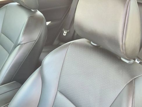 Used 2023 Nissan Rogue SV w/ SV Premium Package FWD image 16
