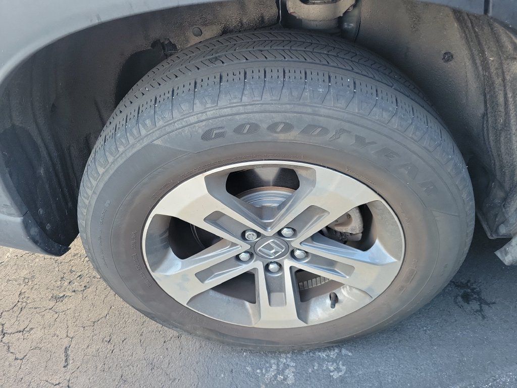 Certified 2024 Honda Pilot EX-L image 12