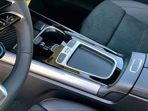 New 2025 Mercedes-Benz GLA 35 AMG 4MATIC image 11