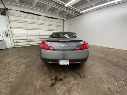 Used 2013 INFINITI G37 x w/ Premium Pkg image 5
