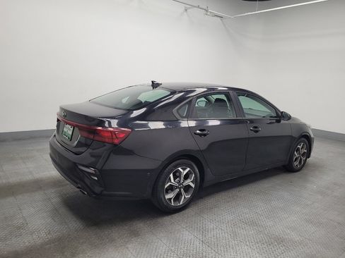 Used 2021 Kia Forte LXS FWD image 10