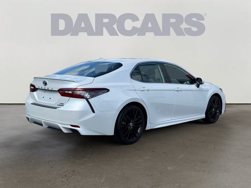 Used 2022 Toyota Camry XSE w/ Navigation Upgrade Package FWD image 5