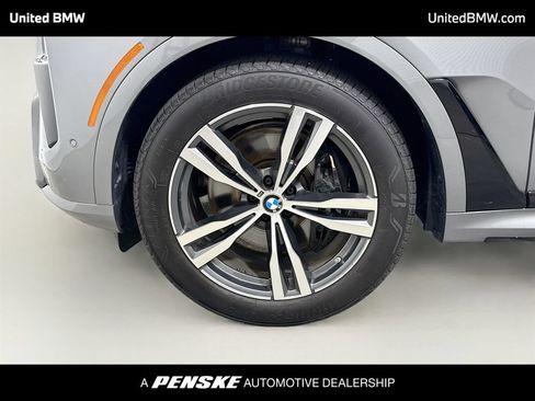 Used 2026 BMW X7 xDrive40i w/ M Sport Package AWD/4WD image 2