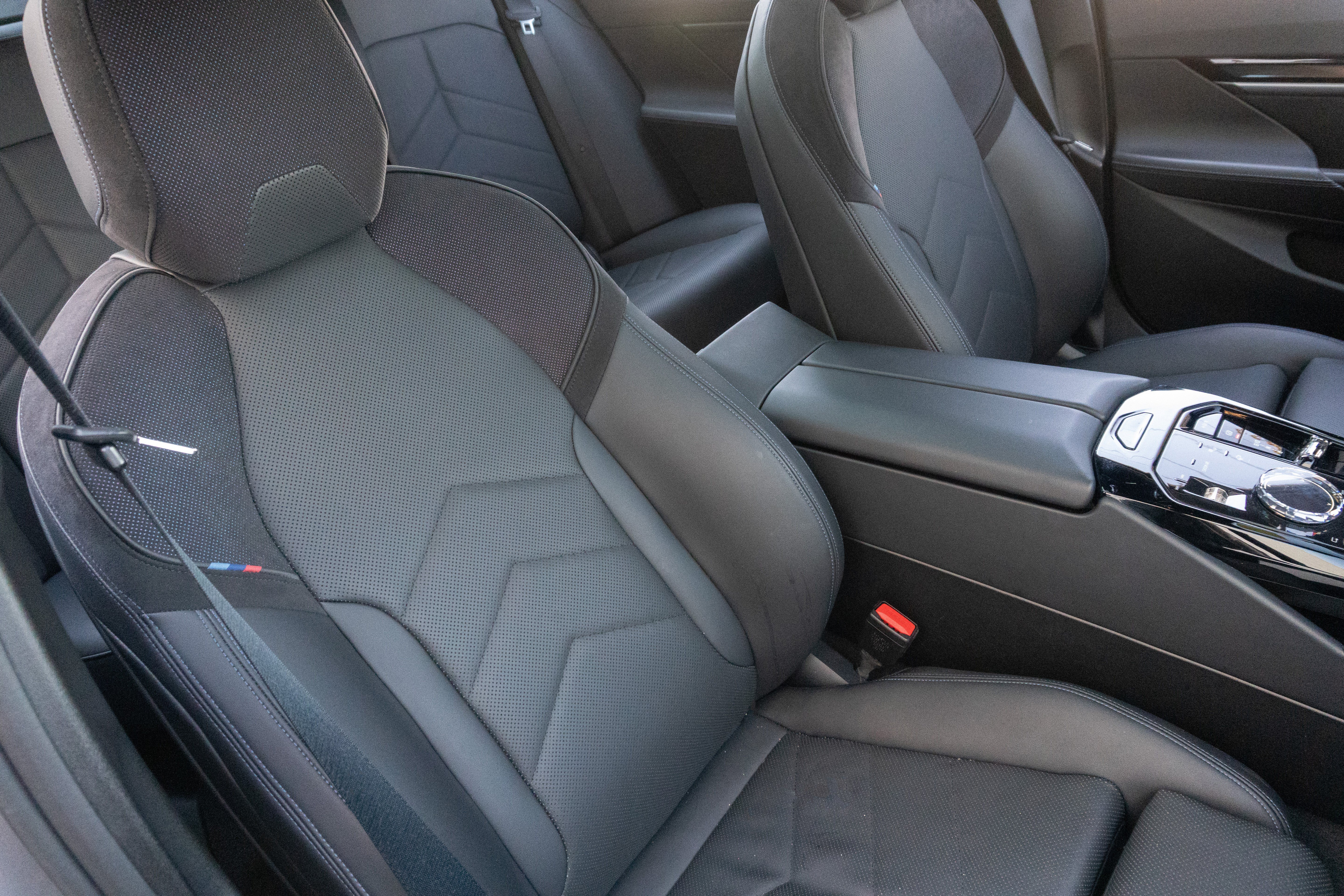 Certified 2024 BMW i5 eDrive40i w/ Executive Package RWD image 13