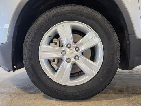 Used 2017 Chevrolet Trax LT w/ LT Convenience Package FWD image 10
