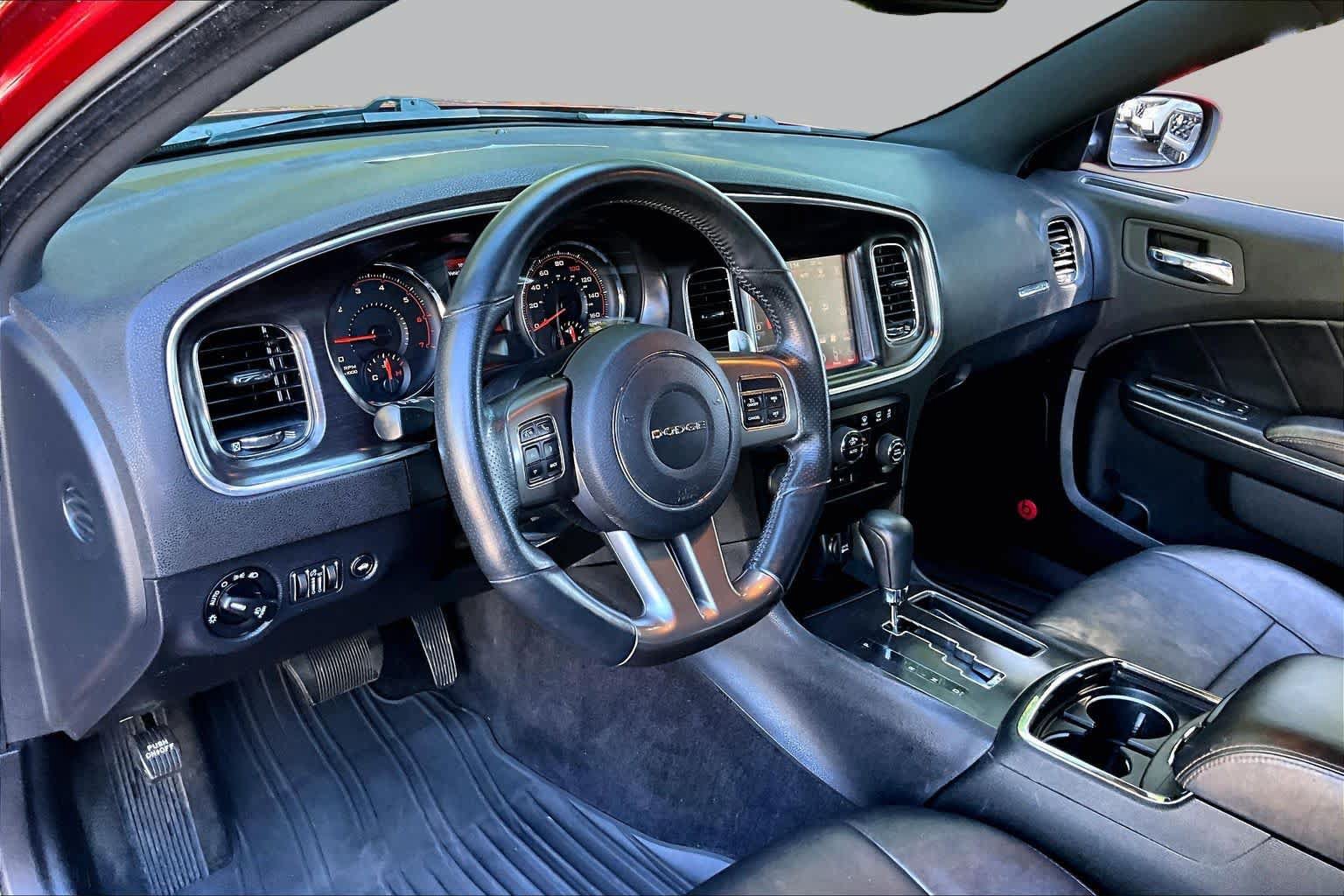 Used 2014 Dodge Charger R/T RWD image 18
