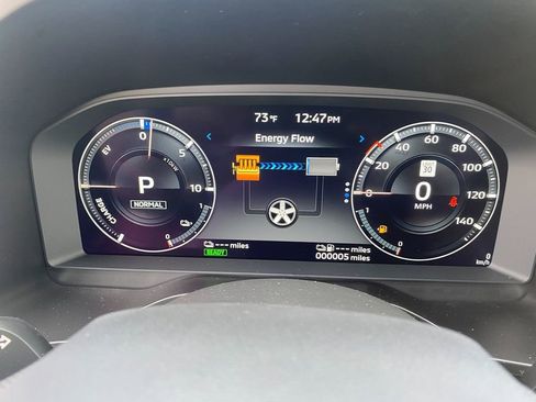 New 2025 Mitsubishi Outlander SEL image 18