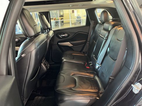 Used 2017 Jeep Cherokee High Altitude AWD/4WD image 14