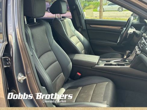 Used 2020 Honda Accord Sport image 16