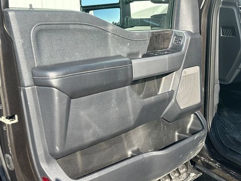 Used 2024 Ford F250 Lariat w/ Sport Appearance Package AWD/4WD image 13