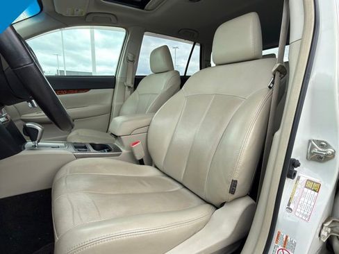 Used 2011 Subaru Outback 2.5i Limited image 4