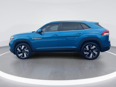 Used 2024 Volkswagen Atlas Cross Sport SE FWD image 7