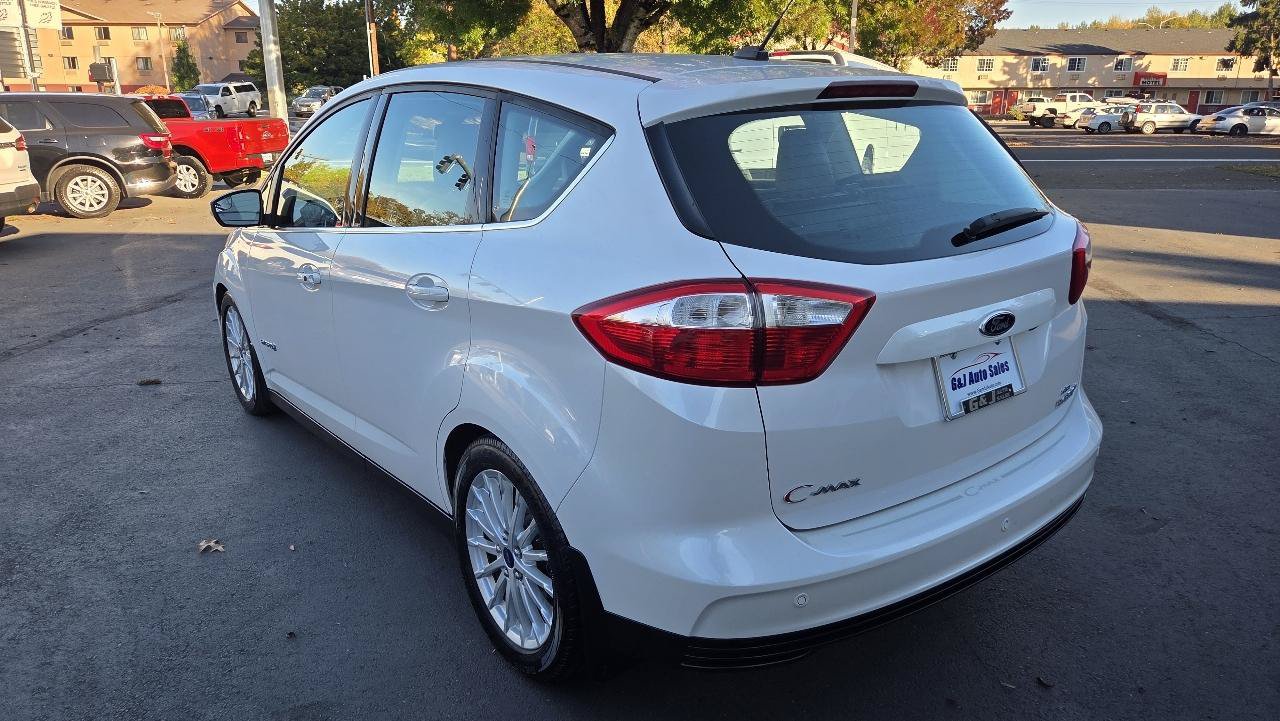 Used 2015 Ford C-MAX SEL w/ Equipment Group 302A FWD image 11