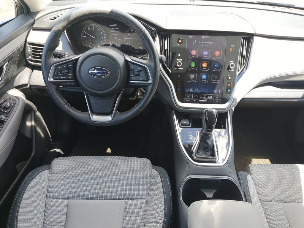 Used 2025 Subaru Outback Premium AWD/4WD image 13