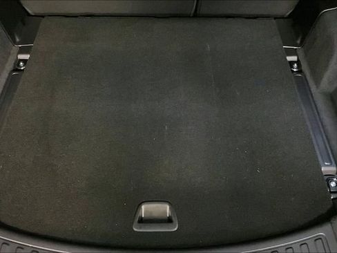 Certified 2025 Land Rover Discovery Sport S image 33