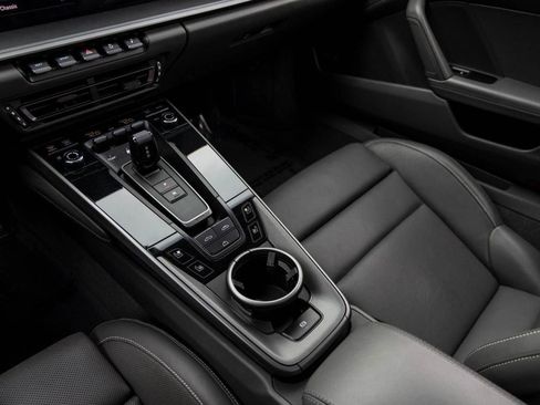 Certified 2022 Porsche 911 Carrera image 61