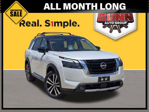 Used 2025 Nissan Pathfinder Platinum w/ Cargo Package FWD image 1