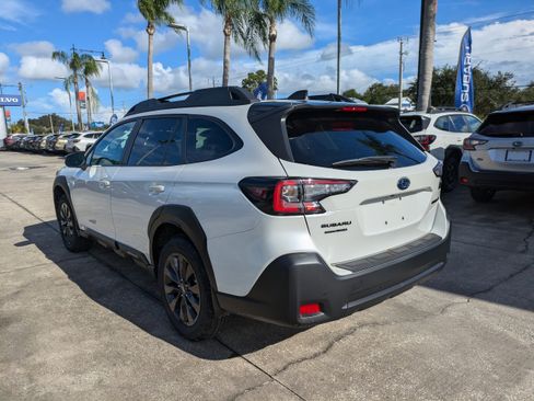 Certified 2025 Subaru Outback Onyx Edition w/ Popular Package #2 image 6